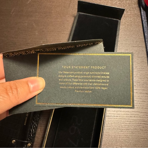 Statement Case 12 Pro Max Neo Noir Croco Strap Handle - Picture 5 of 11